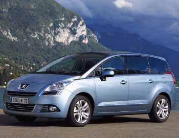 Peugeot 5008 [Worldwide] '2009–13