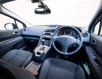 Front Panel Peugeot 5008 [Japan] '02.2013–02.2014
