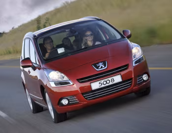 Peugeot 5008 [South Africa] '2011–13
