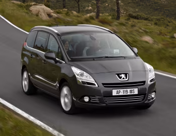 Peugeot 5008 [Worldwide] '2009–13