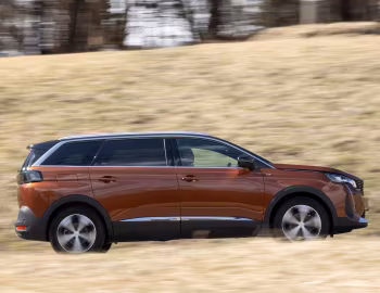 Peugeot 5008 GT [Japan] '2021–24
