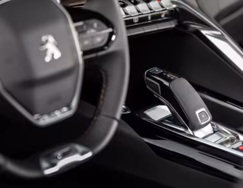 Interior Peugeot 5008 GT [Worldwide] '2020–24