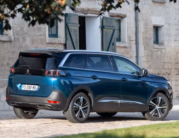 Peugeot 5008 GT [Worldwide] '2020–24