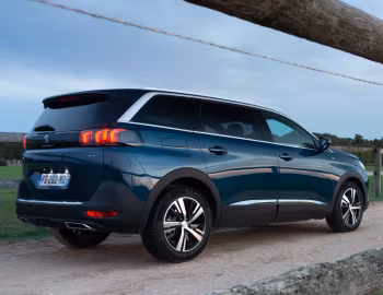 Peugeot 5008 GT [Worldwide] '2020–24