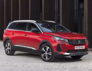 Peugeot 5008 GT [UK-spec] '2021–24