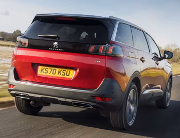 Peugeot 5008 GT [UK-spec] '2021–24