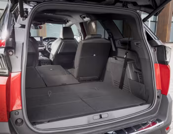 Porta-malas Peugeot 5008 GT [UK-spec] '2021–24