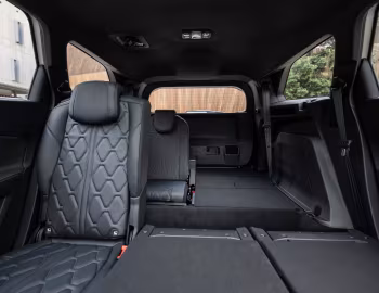 Interior Peugeot 5008 GT [Australia] '2021–24
