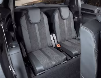 Interior Peugeot 5008 GT [Japan] '2021–24