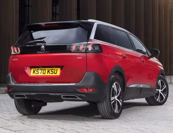 Peugeot 5008 GT [UK-spec] '2021–24