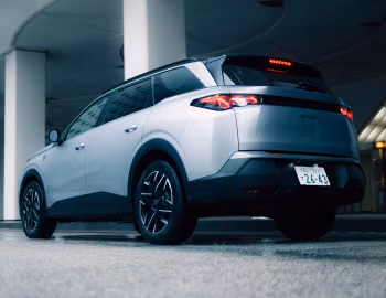 Peugeot 5008 GT Hybrid [Japan] '2026
