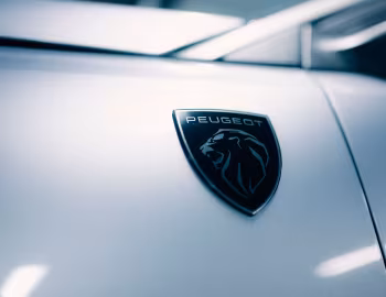 Logotipo Peugeot 5008 GT Hybrid [Japan] '2026