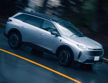 Peugeot 5008 GT Hybrid [Japan] '2026