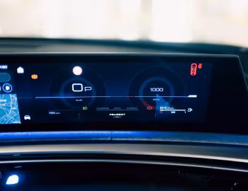 Painel Peugeot 5008 GT Hybrid [Japan] '2026