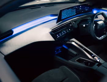 Interior Peugeot 5008 GT Hybrid [Japan] '2026