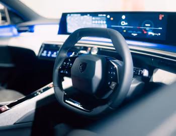 Front Panel Peugeot 5008 GT Hybrid [Japan] '2026