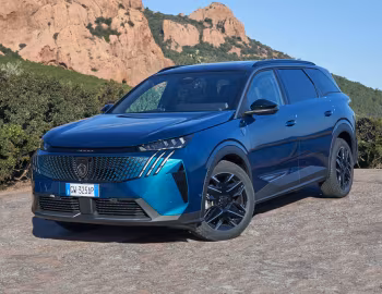 Peugeot 5008 GT Hybrid [Worldwide] '2024–н.ч.