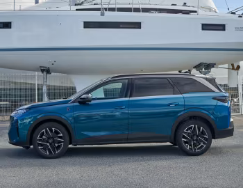 Peugeot 5008 GT Hybrid [Worldwide] '2024–pr.