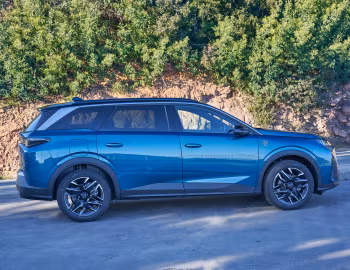 Peugeot 5008 GT Hybrid [Worldwide] '2024–н.ч.
