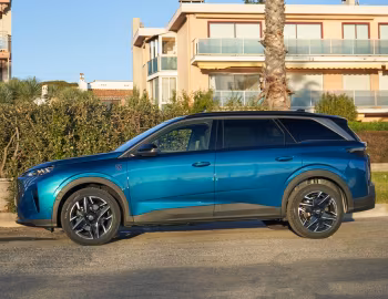 Peugeot 5008 GT Hybrid [Worldwide] '2024–pr.