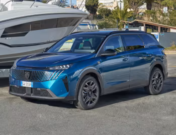Peugeot 5008 GT Hybrid [Worldwide] '2024–pr.