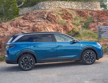 Peugeot 5008 GT Hybrid [Worldwide] '2024–н.ч.
