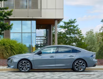 Peugeot 508 GT [UK-spec] '2023–24