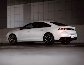 Peugeot 508 GT HYBRID [Japan] '2021–23