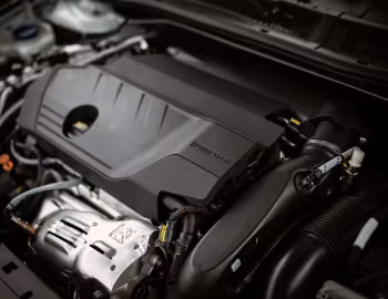 Under The Hood Peugeot 508 GT HYBRID [Japan] '2021–23