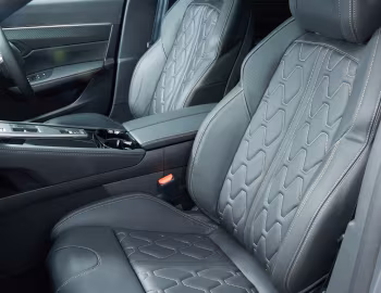Intérieur Peugeot 508 GT HYBRID SW [UK-spec] '2023–24