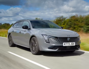 Peugeot 508 GT HYBRID SW [UK-spec] '2023–24