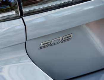 Peugeot 508 GT HYBRID SW [UK-spec] '2023–24