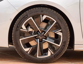 Peugeot 508 HYBRID SW [Worldwide] '2023–25