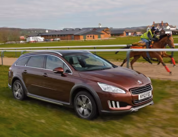 Peugeot 508 RXH [UK-spec] '2012–14
