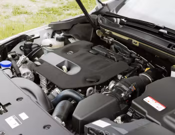 Under The Hood Peugeot 508 SW [Japan] '07.2016–11.2018
