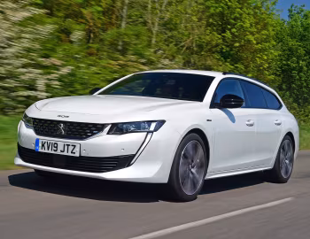 Peugeot 508 SW GT Line [UK-spec] '2019–23