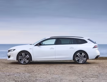 Peugeot 508 SW GT Line [UK-spec] '2019–23