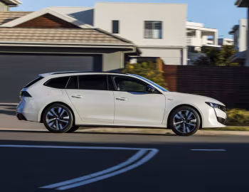 Peugeot 508 SW HYBRID [Australia] '2023