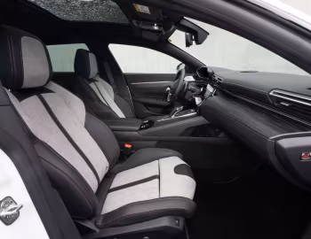 Interior Peugeot 508 SW GT HYBRID [Worldwide] '2019–23
