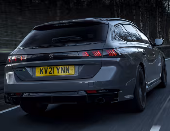 508 SW Peugeot Sport Engineered [UK-spec] '2021–23