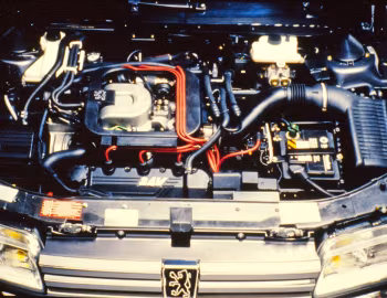 Under The Hood Peugeot 605 SV 24 [Worldwide] '1989–95