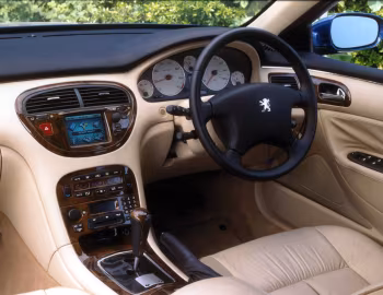 Interior Peugeot 607 3.0 V6 [UK-spec] '10.2000–07.2004