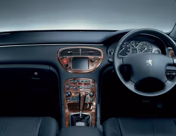 Painel frontal Peugeot 607 [Japan]