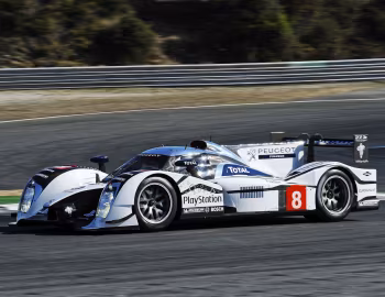 Peugeot 908 HYbrid4 '03.2011