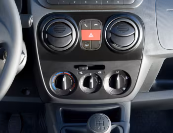 Interior Peugeot Bipper Tepee Combi [Worldwide] '2008–17