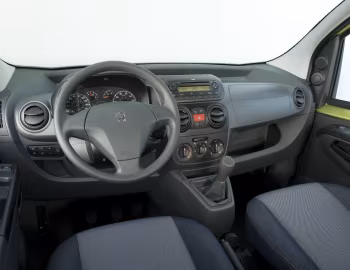 Front Panel Peugeot Bipper Tepee Combi [Worldwide] '2008–17