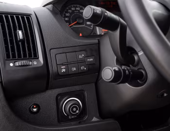 Interior Peugeot Boxer Minibus [Latam] '2019–pr.