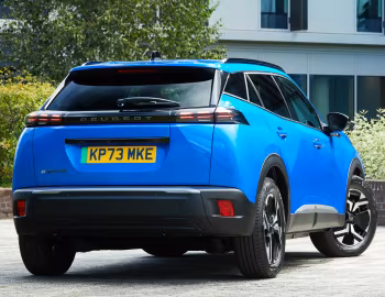 Peugeot E-2008 [UK-spec] '2023–pr.