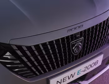 Peugeot E-2008 GT [Worldwide] '2023–pr.