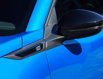 Peugeot E-2008 [UK-spec] '2023–pr.